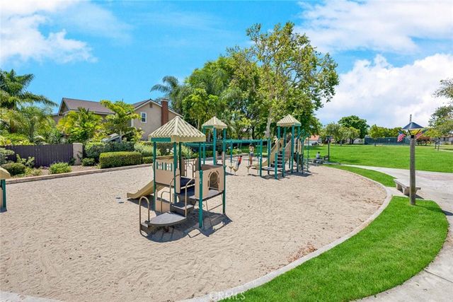 3841 Claremont St, Irvine, CA 92614