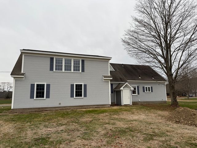 10 Depot Rd, Leverett, MA 01054