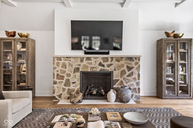 7290 Hull Road, Zionsville, IN 46077