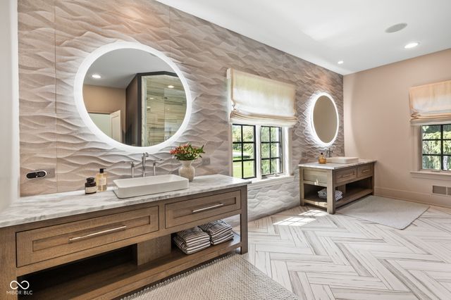 7290 Hull Road, Zionsville, IN 46077