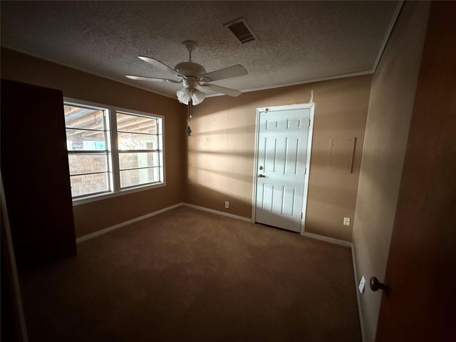 904 11th Street, Texas City, TX 77590