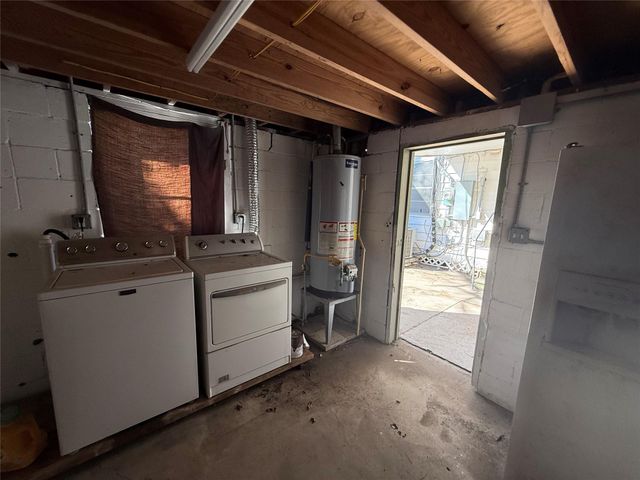 904 11th Street, Texas City, TX 77590