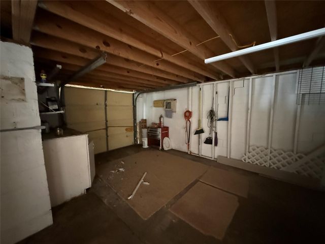 904 11th Street, Texas City, TX 77590