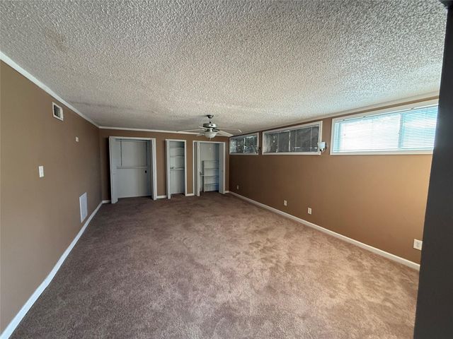 904 11th Street, Texas City, TX 77590