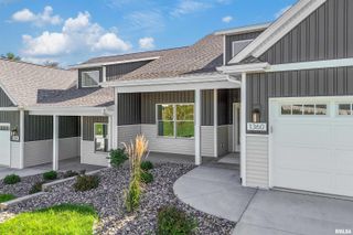 1360 Heights Court, Bettendorf, IA 52722