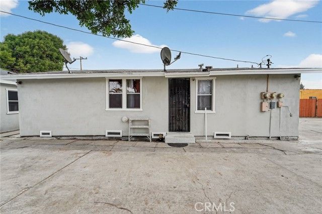 1043 W 95th Street, Los Angeles, CA 90044