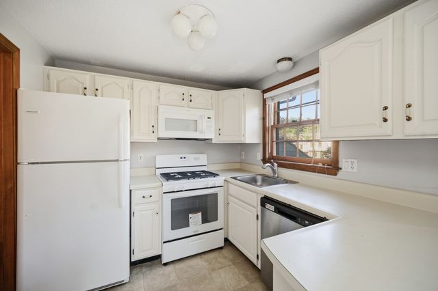 30 Scotty Hollow Dr D, Chelmsford, MA 01824