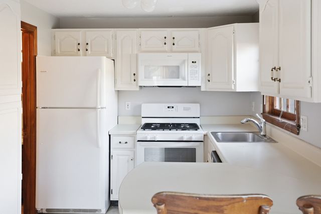 30 Scotty Hollow Dr D, Chelmsford, MA 01824