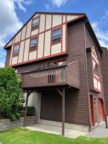 30 Scotty Hollow Dr D, Chelmsford, MA 01824