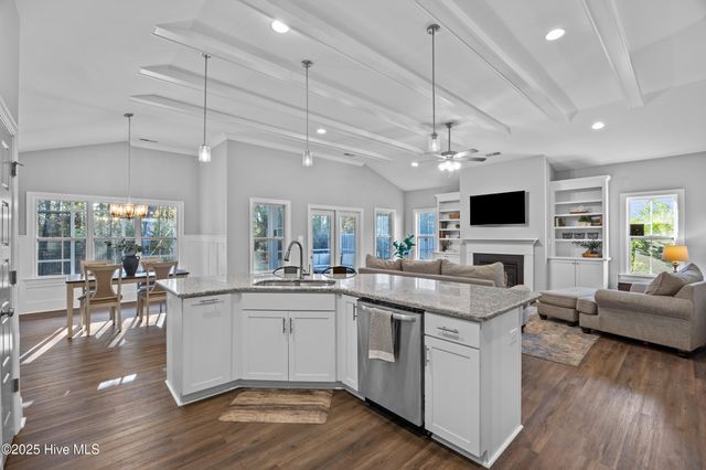 6942 Campbells Ridge Drive SE, Leland, NC 28451