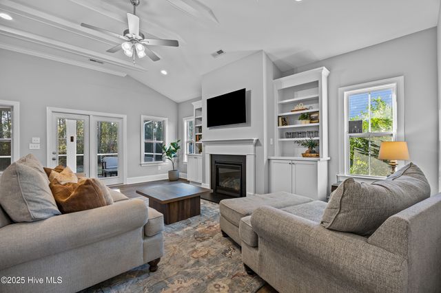 6942 Campbells Ridge Drive SE, Leland, NC 28451