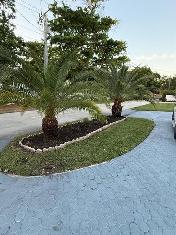 5950 NE 28th Avenue, Fort Lauderdale, FL 33308