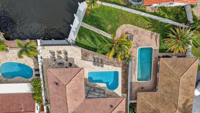 5950 NE 28th Avenue, Fort Lauderdale, FL 33308