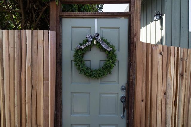 136 2nd Street, Pacific Grove, CA 93950