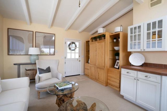 136 2nd Street, Pacific Grove, CA 93950