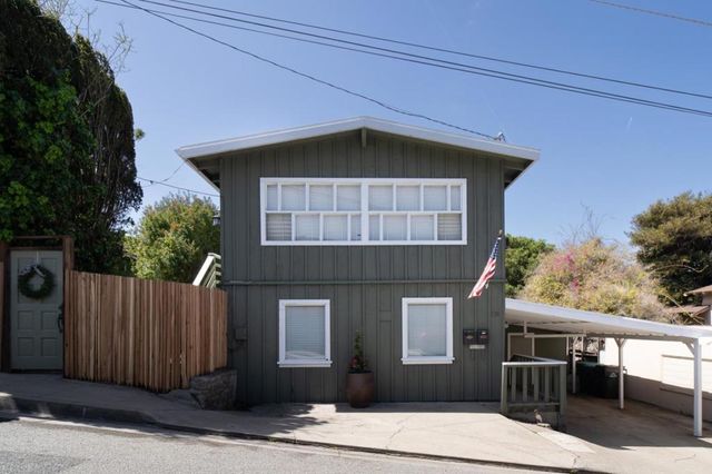136 2nd Street, Pacific Grove, CA 93950