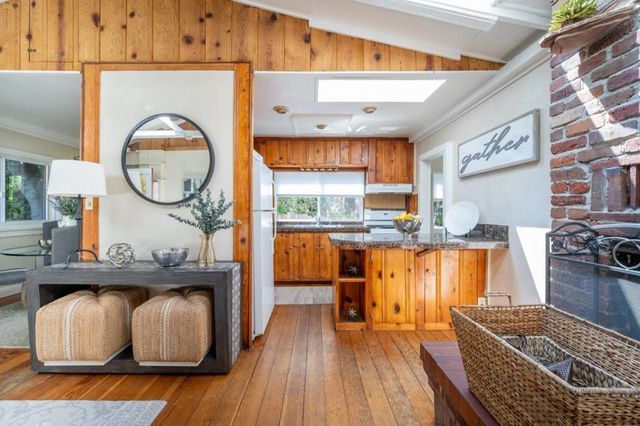 136 2nd Street, Pacific Grove, CA 93950