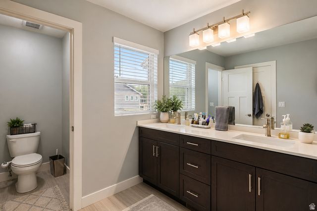 52 E GOLDEN PRIVET DR, Draper, UT 84020