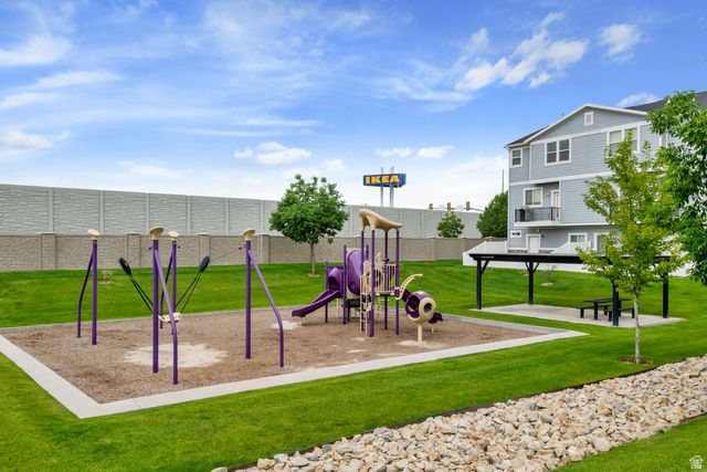52 E GOLDEN PRIVET DR, Draper, UT 84020