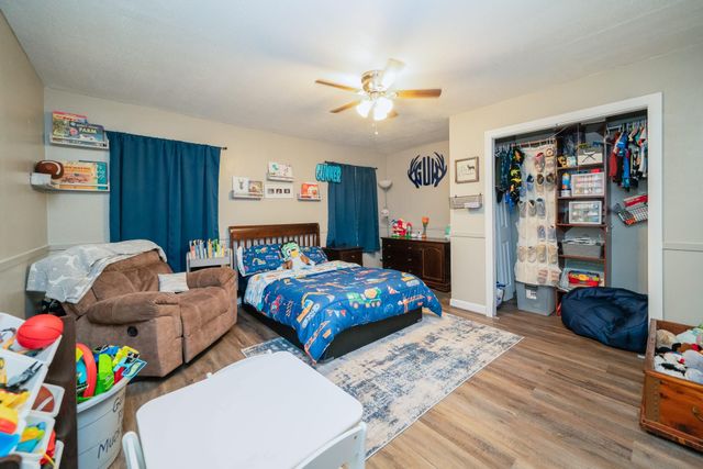 208 E Center St, White Oak, TX 75693