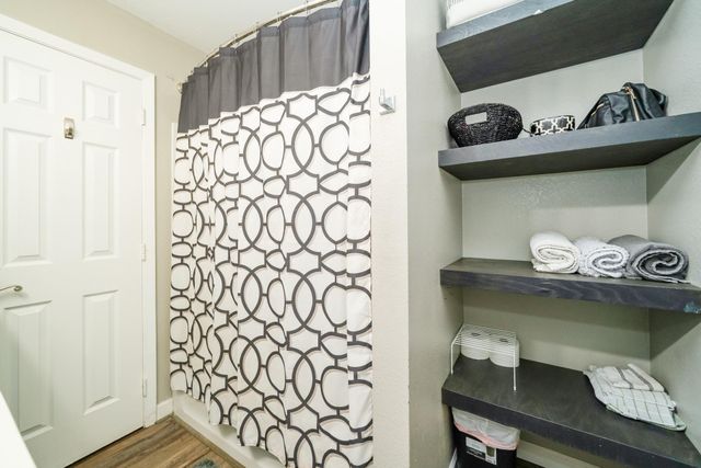 208 E Center St, White Oak, TX 75693