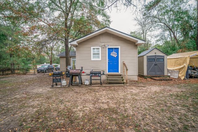 208 E Center St, White Oak, TX 75693