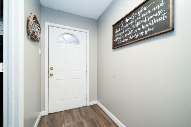 208 E Center St, White Oak, TX 75693