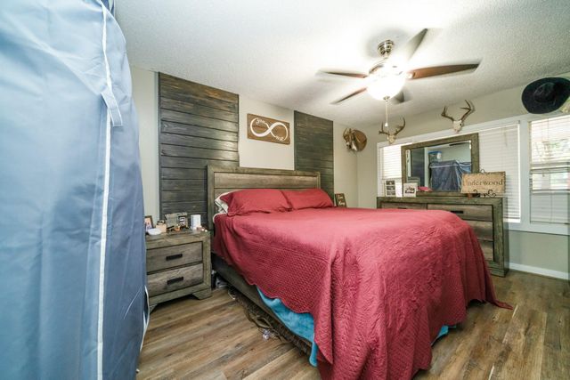 208 E Center St, White Oak, TX 75693