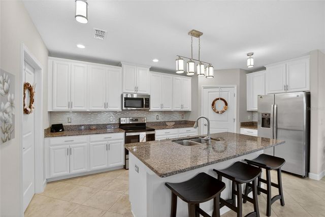 5328 STOIC VALE DRIVE, Wimauma, FL 33598