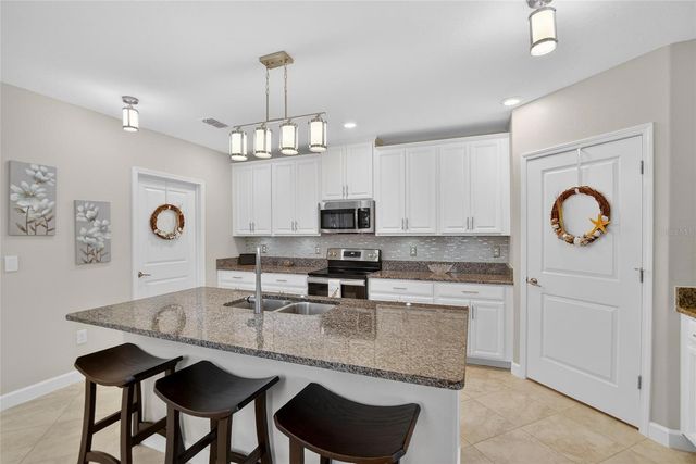 5328 STOIC VALE DRIVE, Wimauma, FL 33598