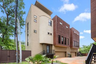 1901 W 14th 1/2 Street C, Houston, TX 77008