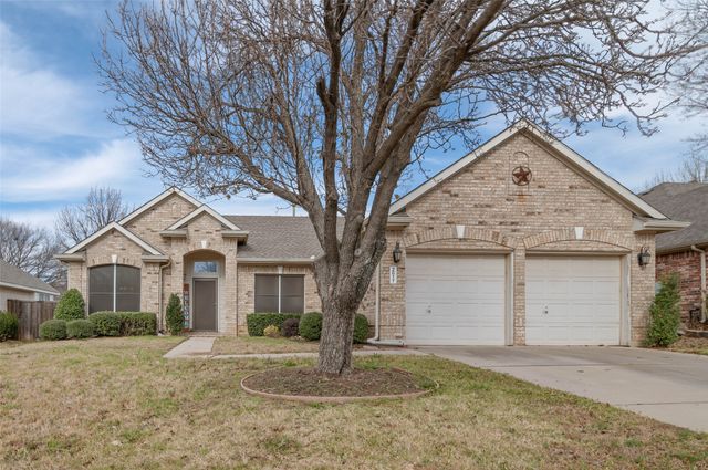 2617 Hollow Ridge Drive, Denton, TX 76210