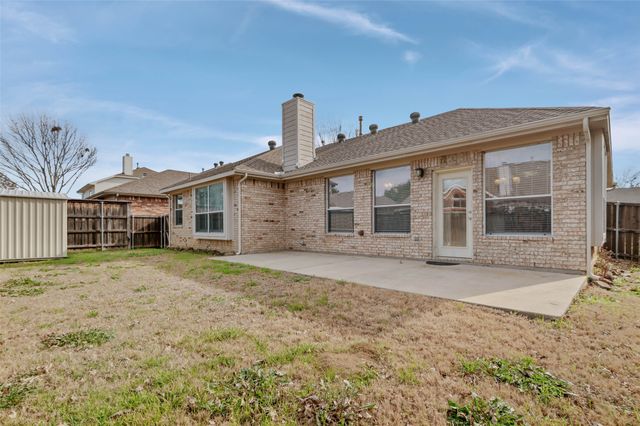 2617 Hollow Ridge Drive, Denton, TX 76210