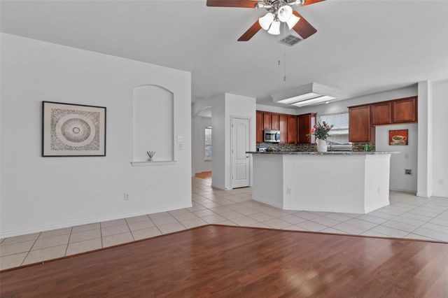 2617 Hollow Ridge Drive, Denton, TX 76210