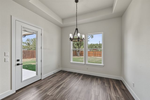 305 Hobbs Avenue, Boyd, TX 76023