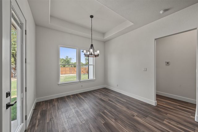 305 Hobbs Avenue, Boyd, TX 76023