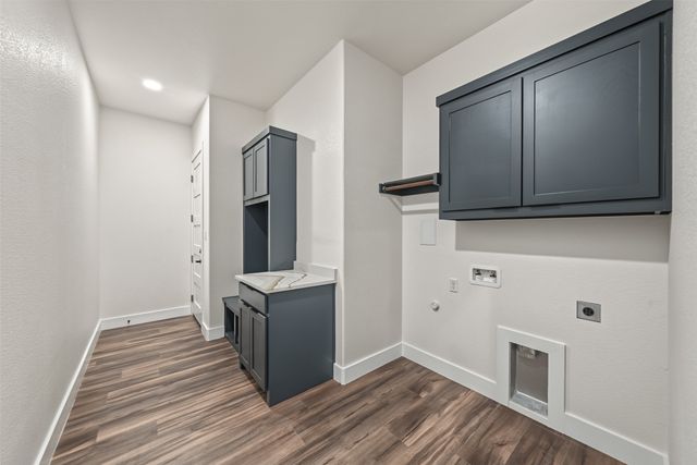 305 Hobbs Avenue, Boyd, TX 76023