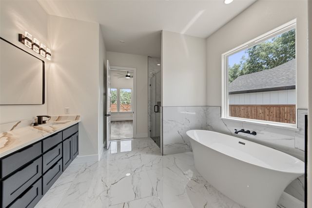 305 Hobbs Avenue, Boyd, TX 76023
