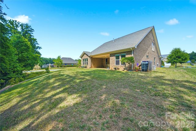8759 Mullis Forest Court, Mint Hill, NC 28227