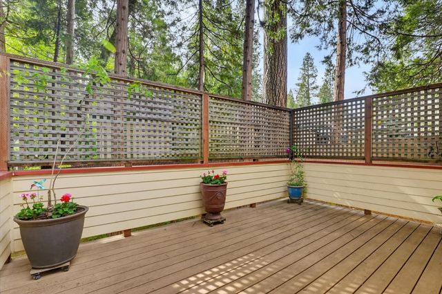 334 Bridge Way, Nevada City, CA 95959