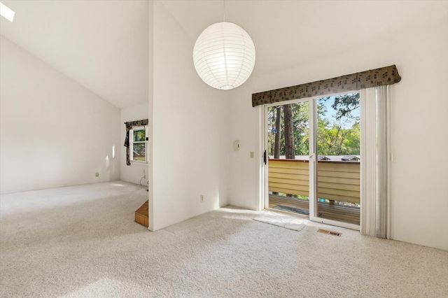 334 Bridge Way, Nevada City, CA 95959