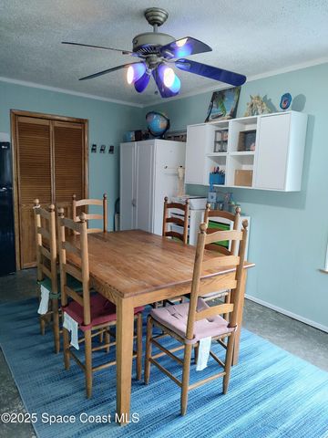 211 Avenida De Paz, Indialantic, FL 32903