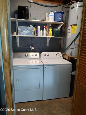 211 Avenida De Paz, Indialantic, FL 32903