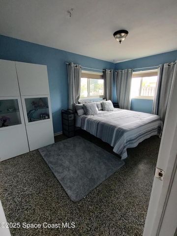 211 Avenida De Paz, Indialantic, FL 32903