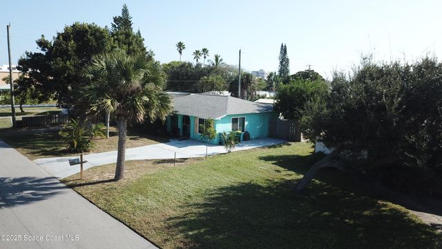 211 Avenida De Paz, Indialantic, FL 32903