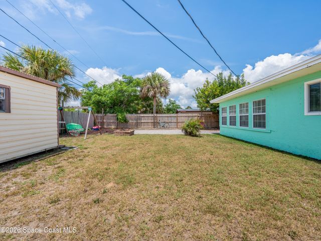 211 Avenida De Paz, Indialantic, FL 32903