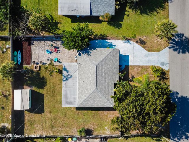 211 Avenida De Paz, Indialantic, FL 32903