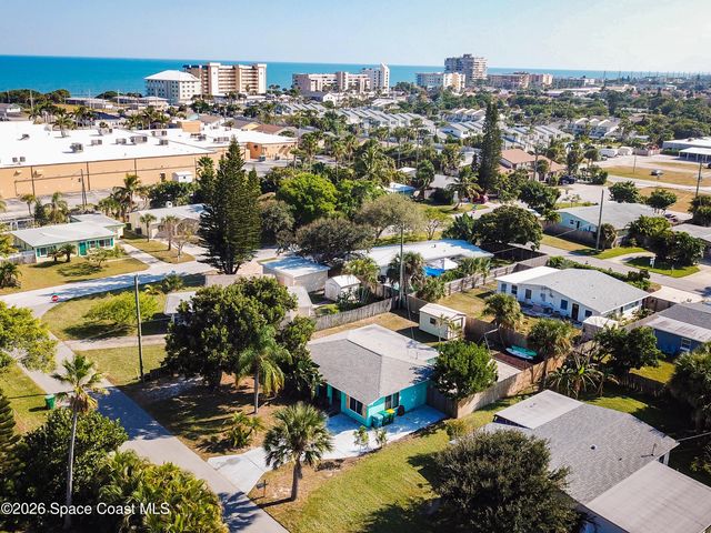 211 Avenida De Paz, Indialantic, FL 32903