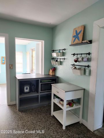 211 Avenida De Paz, Indialantic, FL 32903