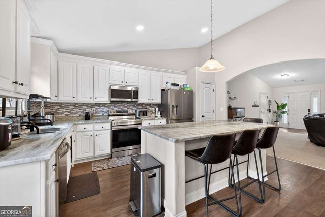 1553 SHOAL CREEK Drive, Winder, GA 30680